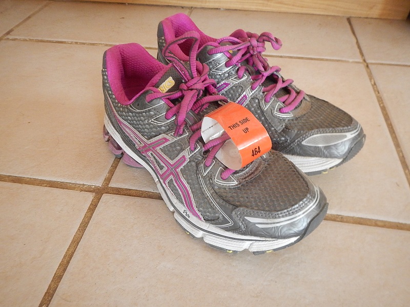 running shoes running road race chip